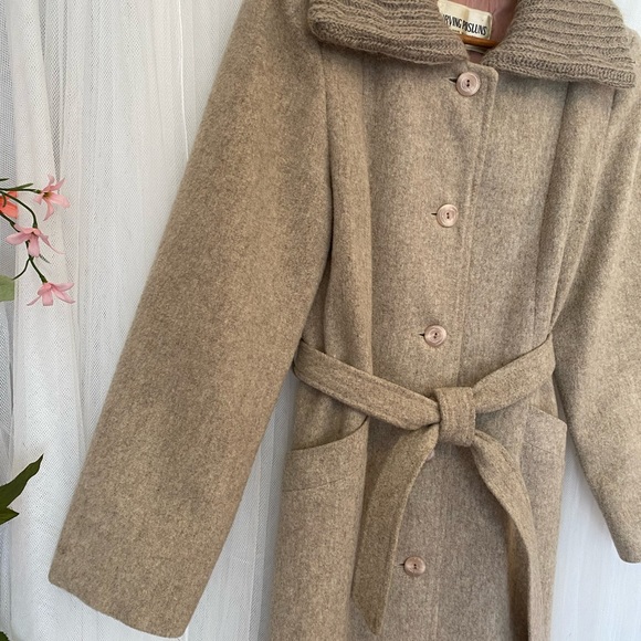 Vintage Irving Posluns Wool Coat - Picture 6 of 12